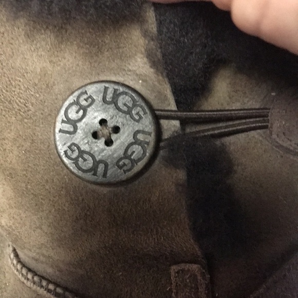 UGG Boots Women’s Size 6 Brown Suede with furry lining Good Preowned condition. - Picture 9 of 10